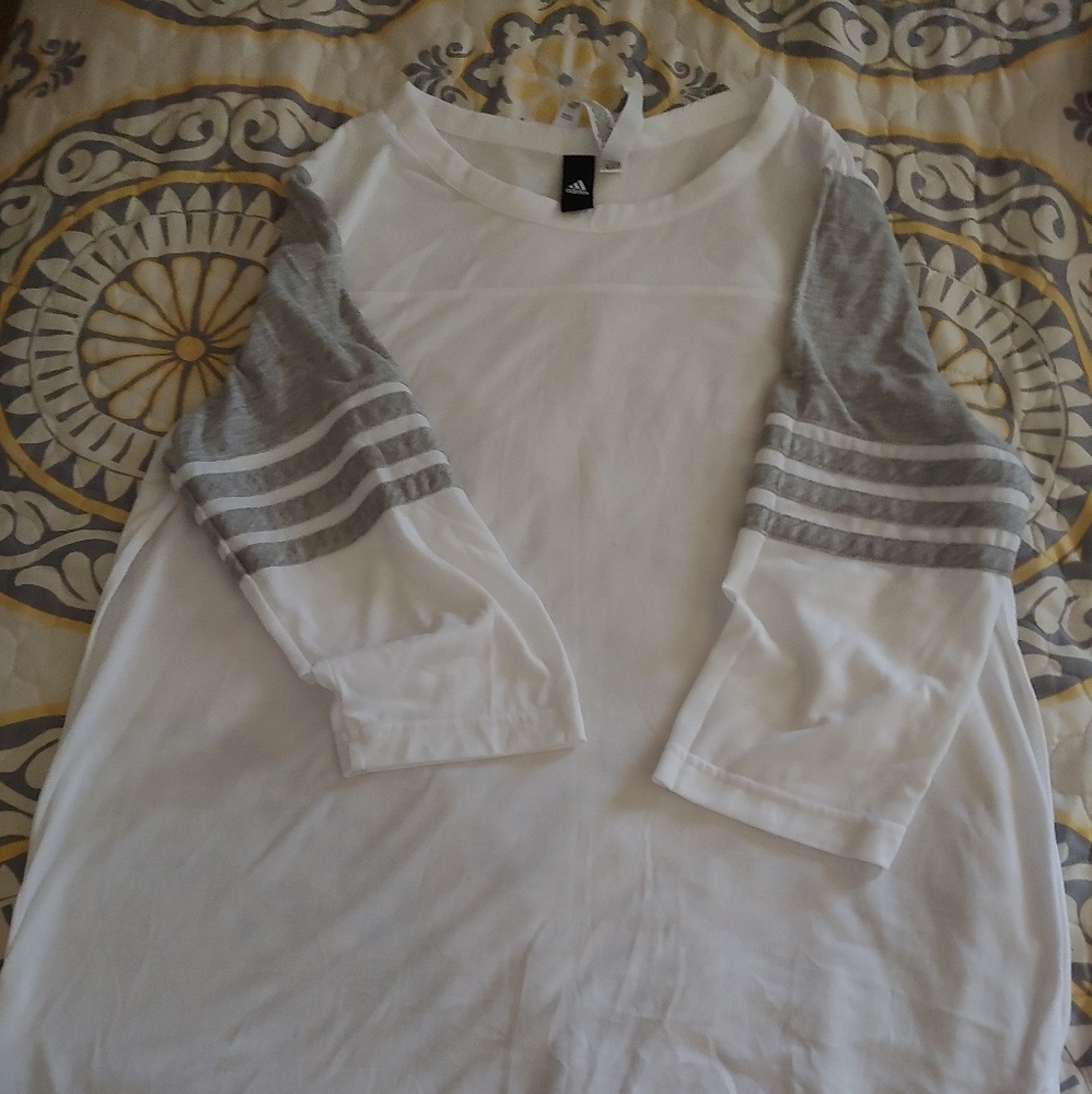 Adidas top